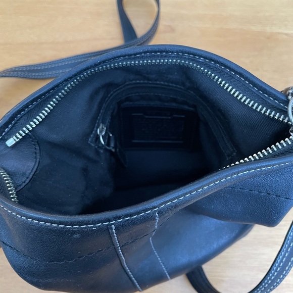 Coach Crossbody - Picture 3 of 4